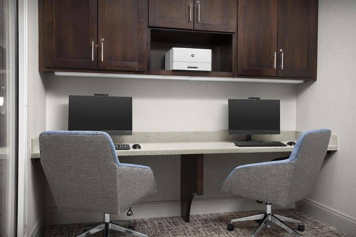 Business Center 49 of 53