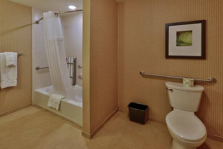Room 25 of 53