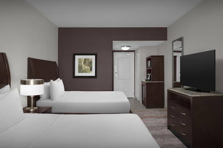 Room 15 of 53